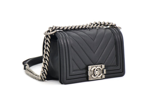 CHANEL Classic Boy Flap Bag, V-Stitched Chevron in Black, Discontinued