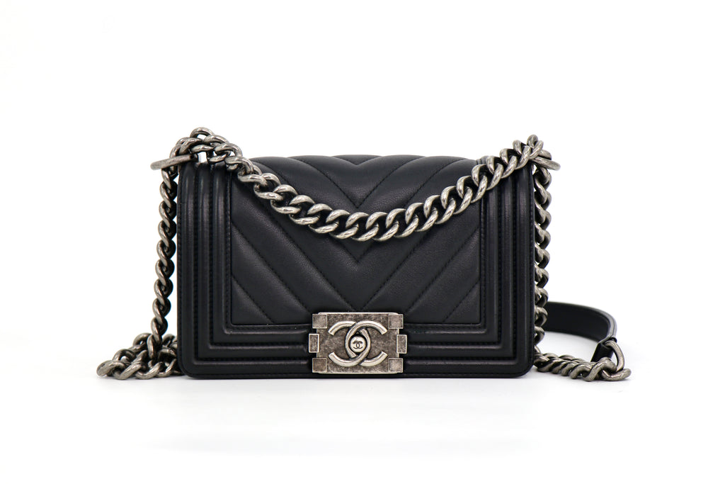 CHANEL Classic Boy Flap Bag, V-Stitched Chevron in Black, Discontinued