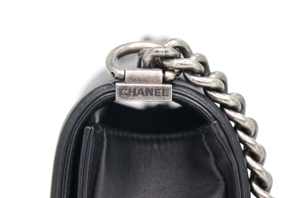 CHANEL Classic Boy Flap Bag, V-Stitched Chevron in Black, Discontinued