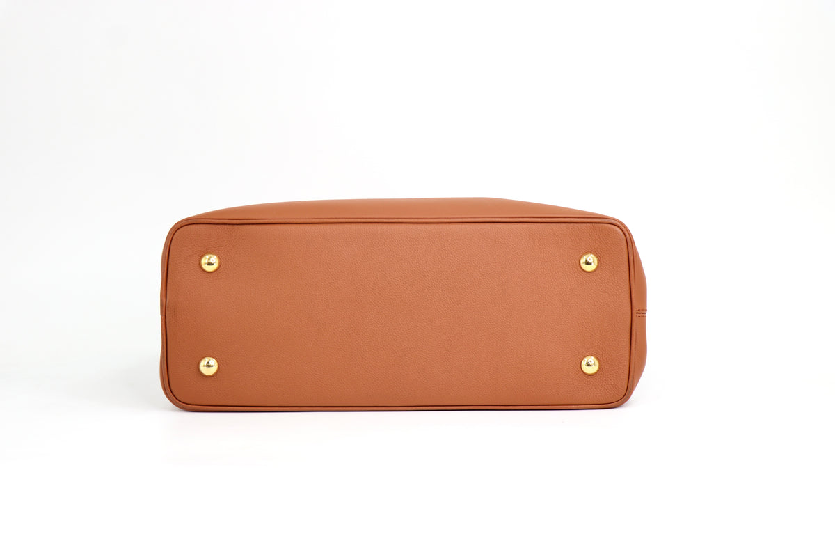 LOUIS VUITTON Capucines GM Souple Handbag in Cognac