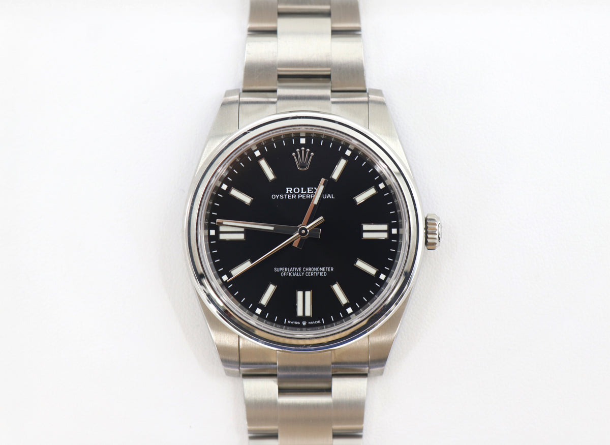 ROLEX Oyster Perpetual 124300 41mm Oystersteel, Black Dial, Full Set