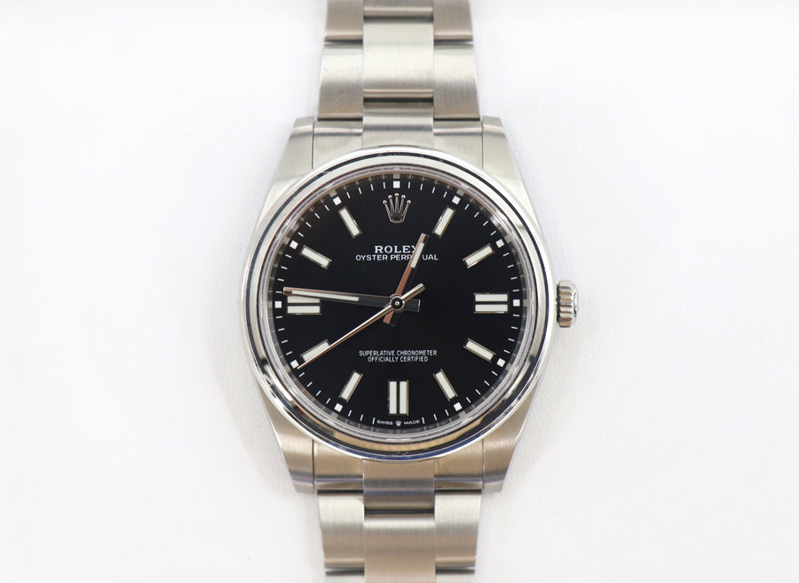 ROLEX Oyster Perpetual 124300 41mm Oystersteel, Black Dial, Full Set